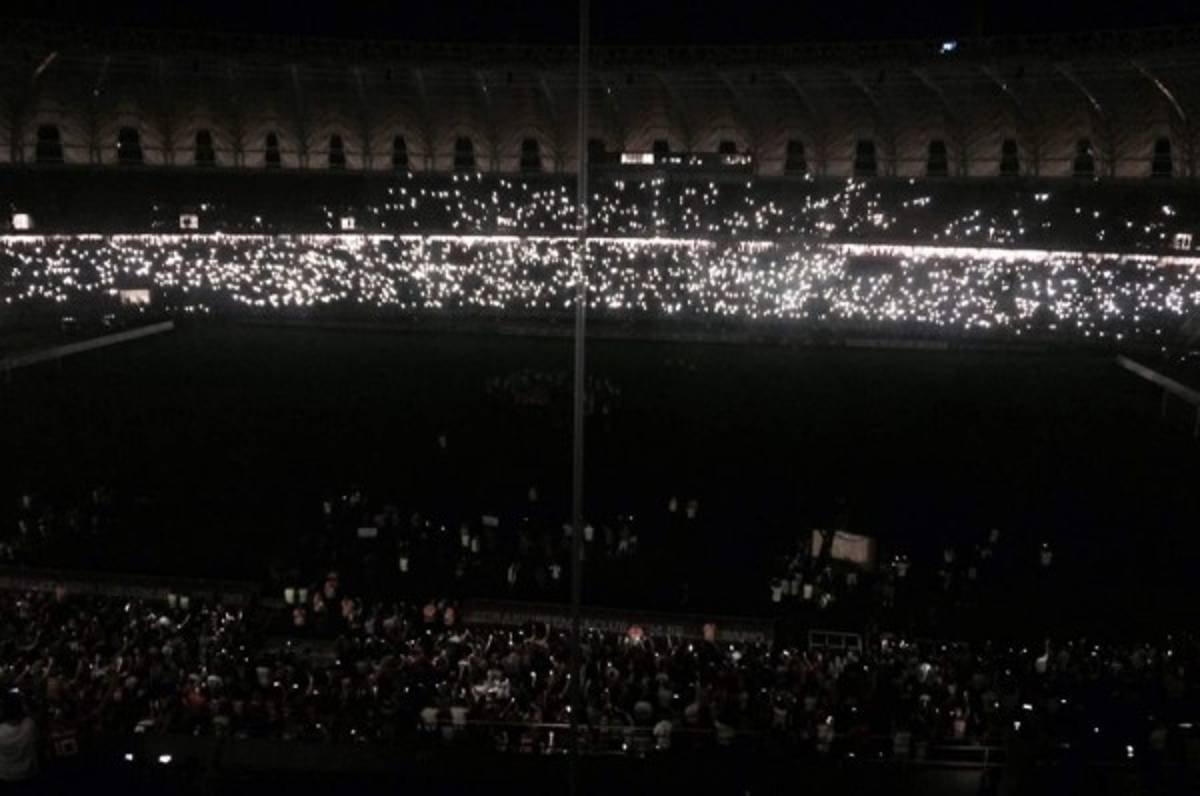 ¡IMPRESIONANTE! El enorme homenaje del Beira Rio al Chapecoense