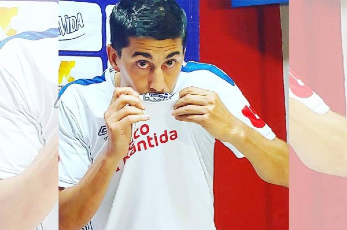 Emiliano Bonfigli y su beso al escudo del Olimpia que ilusiona a la afición
