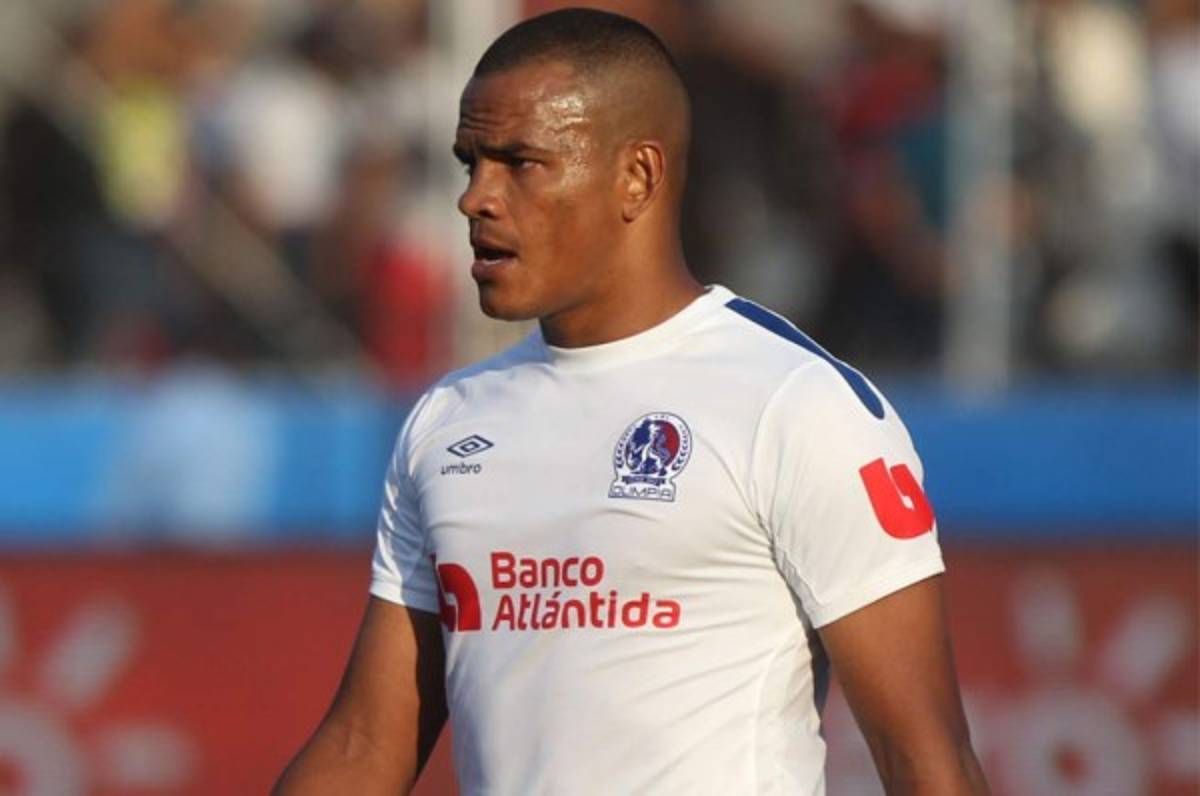 Rony Martínez se quedó sin contrato y confirma que tiene ofertas del extranjero