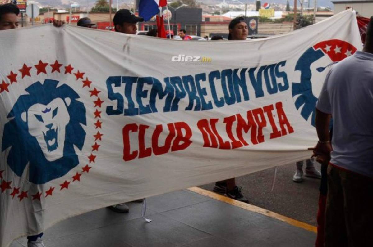 Fotos: Banderazo de la UltraFiel a Olimpia previo a su duelo contra Montreal Impact