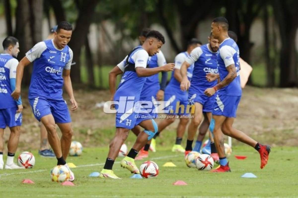 Así fue el entrenamiento de Honduras tras el desastre: Caras largas y charla del 'Bolillo' Gómez