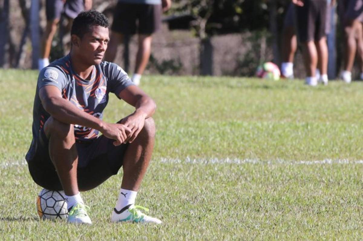 Ever Alvarado a Motagua: 'En la cancha es donde hay que hablar'