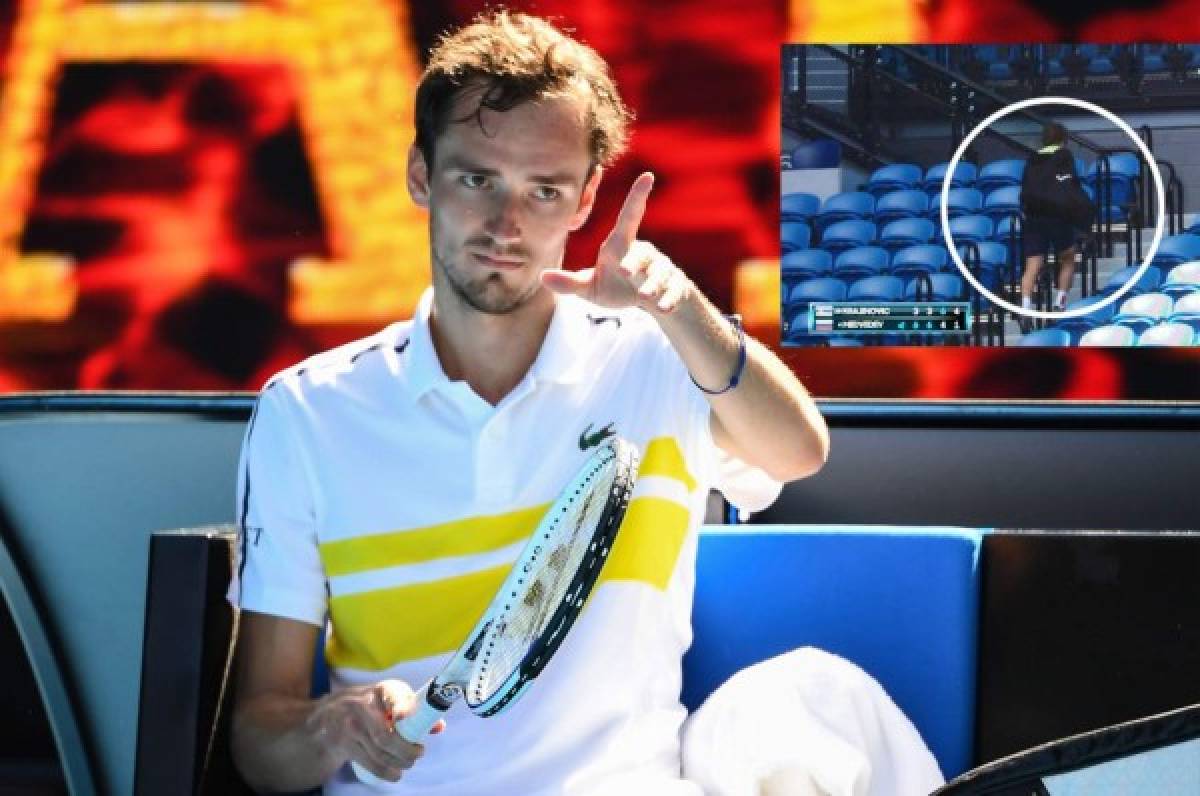 Australian Open: Medvedev discute con su entrenador y le hace salir de la pista