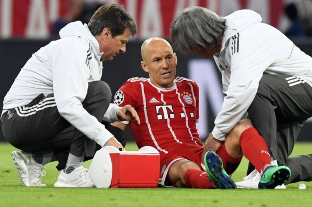 Arjen Robben, casi descartado para juego ante Real Madrid en el Bernabéu