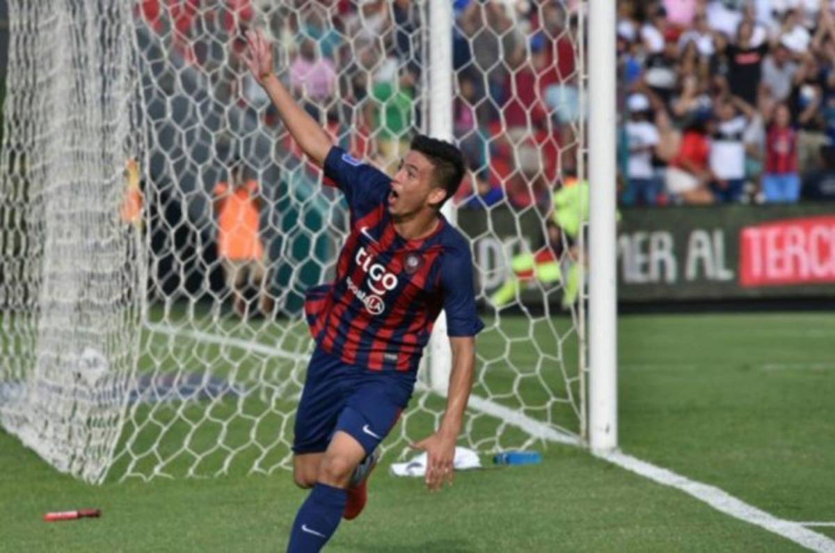 Con un catracho: Los jugadores más jóvenes en marcar un gol en la historia del fútbol  