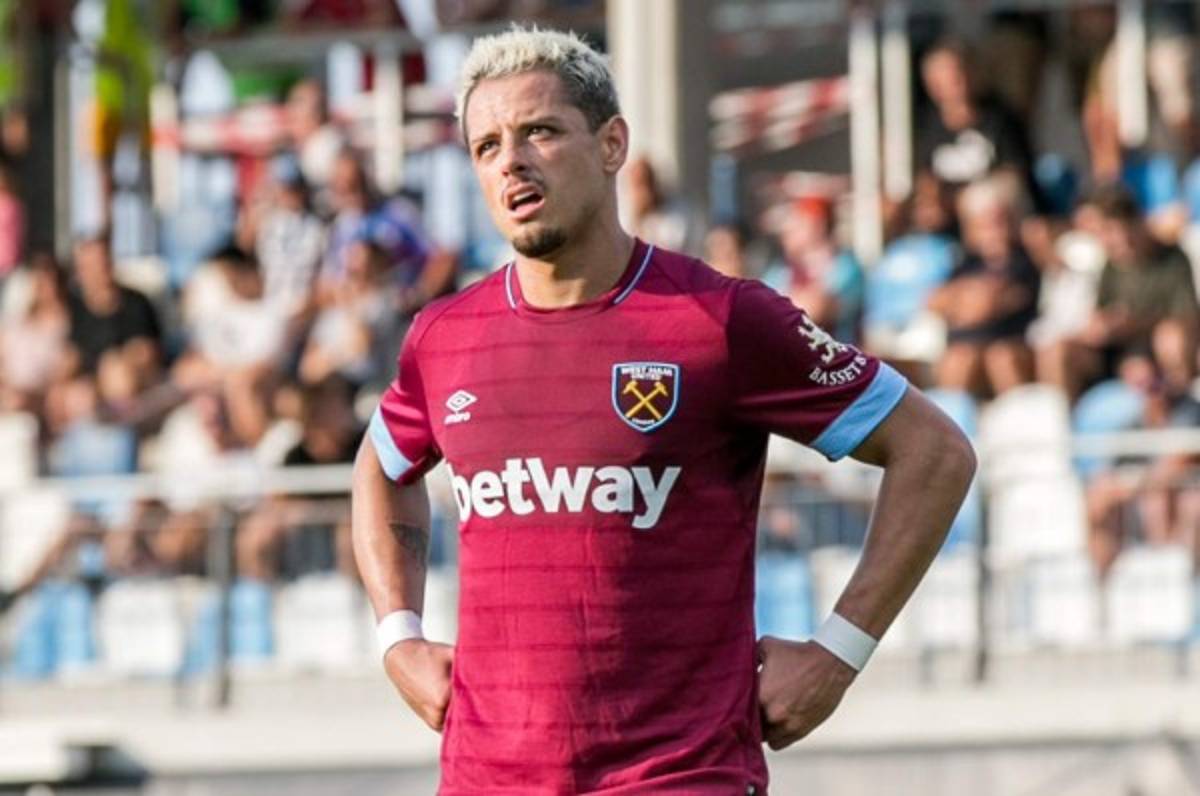 ¡Chicharito Hernández explota contra usuario en redes sociales!