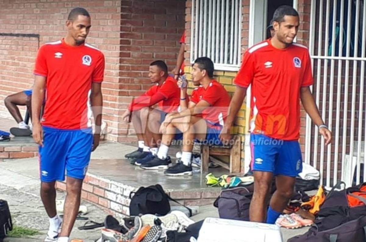 El delantero Eddie Hernández confiesa que ya arregló contrato con Olimpia