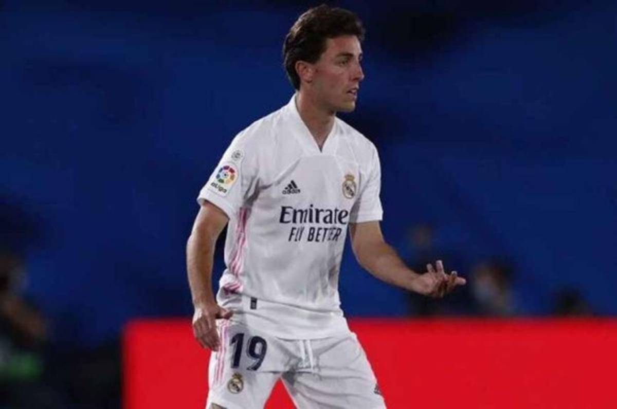 Real Madrid se queda sin laterales: Odriozola se lesiona y este es el tiempo que será baja