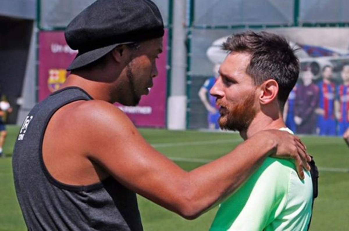 Ronaldinho confirma que no asistirá a la boda de Lionel Messi