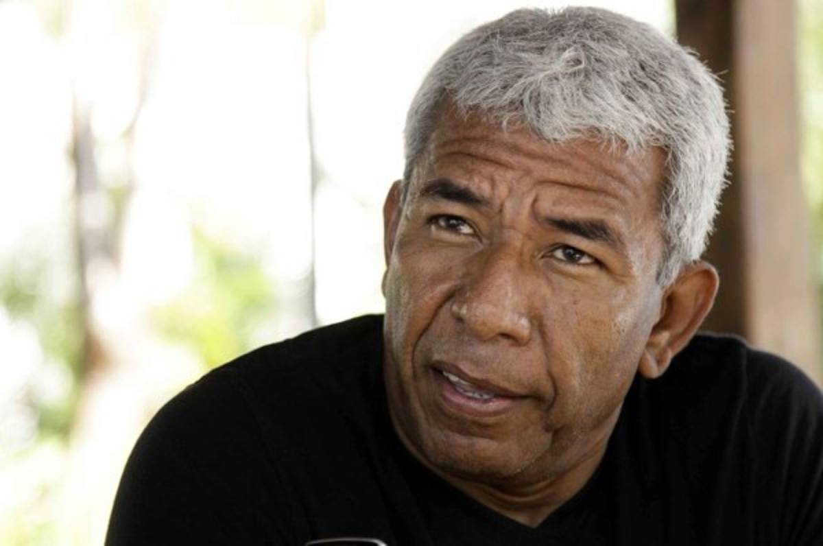 Héctor Castellón: 'Tengo una invitación para ir a Barcelona y otra para ir a Inglaterra'