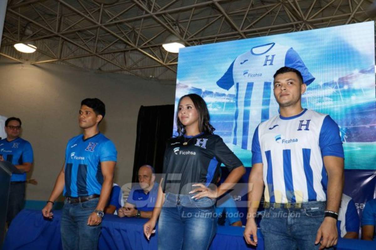 Ficohsa presentan camisa réplica oficial de la Selección de Honduras