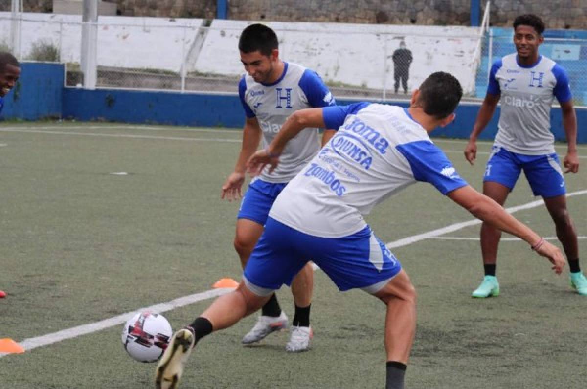 Choco Lozano listo, Alex López es baja y El Salvador tiembla cuando Honduras llega al Cuscatlán