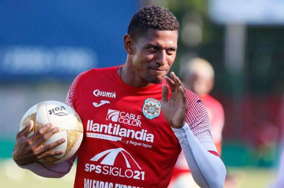 'El árbitro nos fue metiendo a la portería': Carlo Costly tras la infartante clasificación de Marathón a cuartos