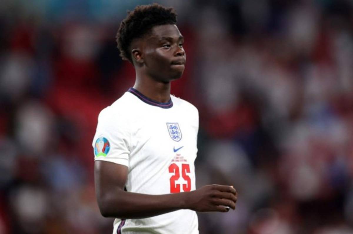 Lo atacan con mensajes racistas: 'No deseo a ningún niño o adulto que tenga que recibir los comentarios de odio e hirientes'&nbsp;&nbsp;