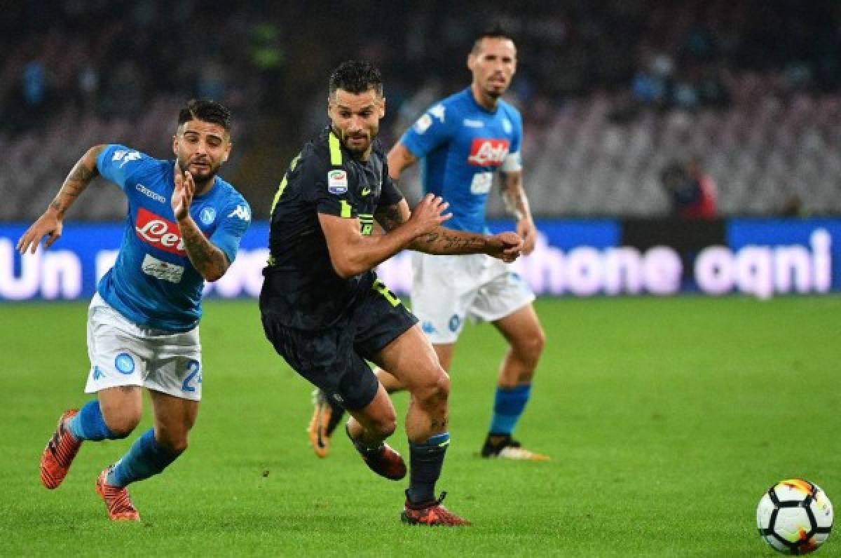 Nápoles empata 0-0 con el Inter de Milán, pero se mantiene líder