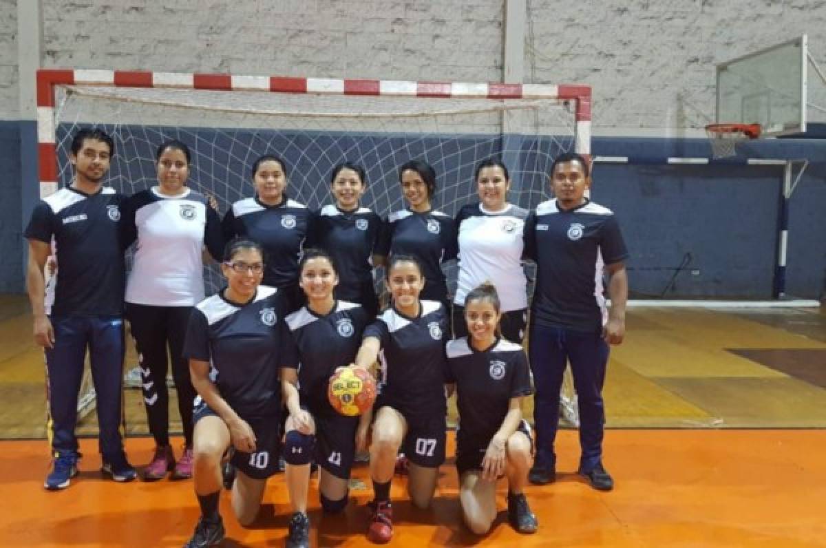 Salvajes y Pumas disputan un clásico más en el balonmano femenino