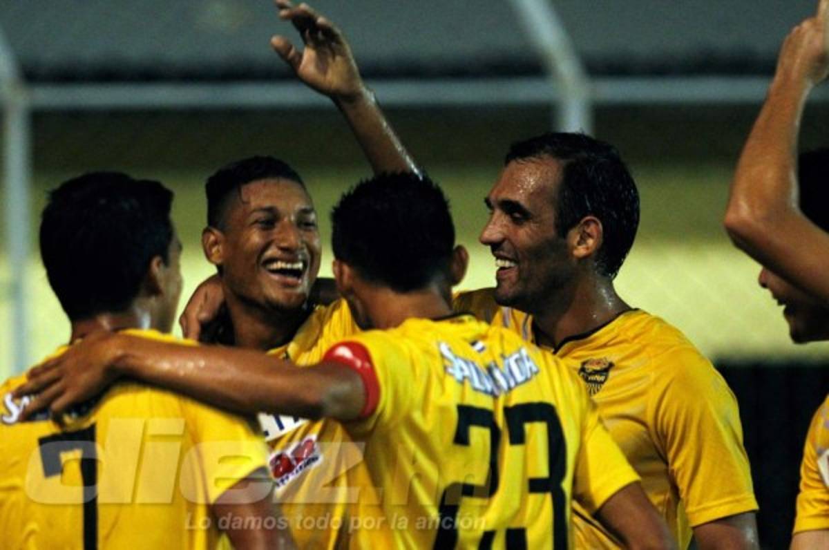 Real España derrota a domicilio al Honduras Progreso y es líder