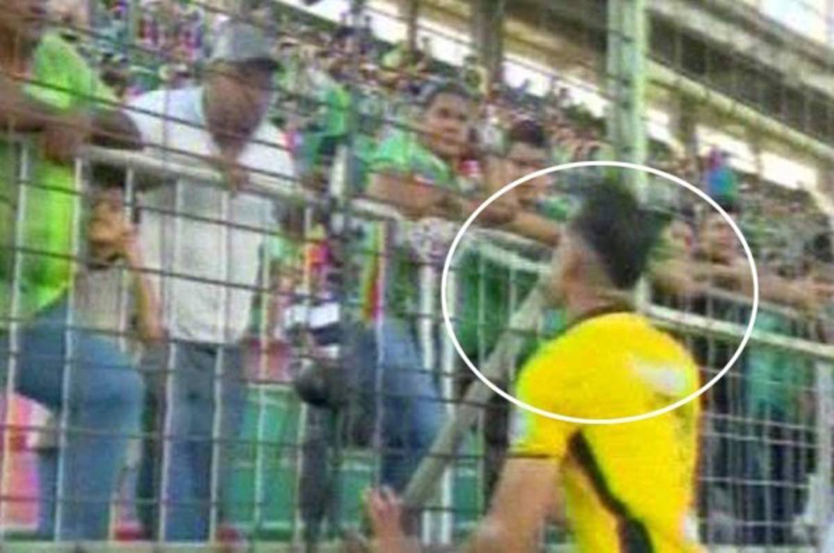 ¡Hasta secuestros! Los futbolistas que perdieron la cabeza y agredieron a aficionados