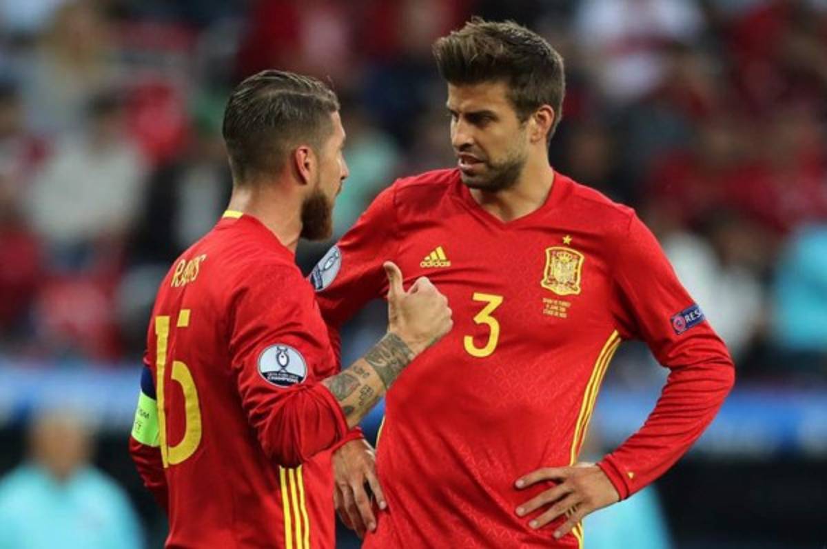 La indirecta de Ramos a Piqué en redes sociales sobre el tema 'Cataluña'