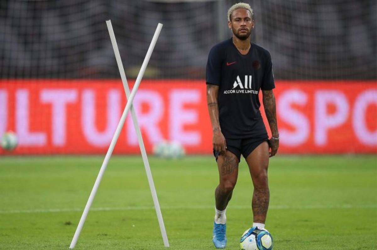 ¡PSG aparta del grupo a Neymar mientras se aclara su futuro!