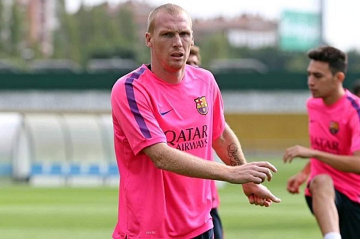 ''No quería ir al Barcelona porque iba a calentar banquillo; enseñé un contrato falso''