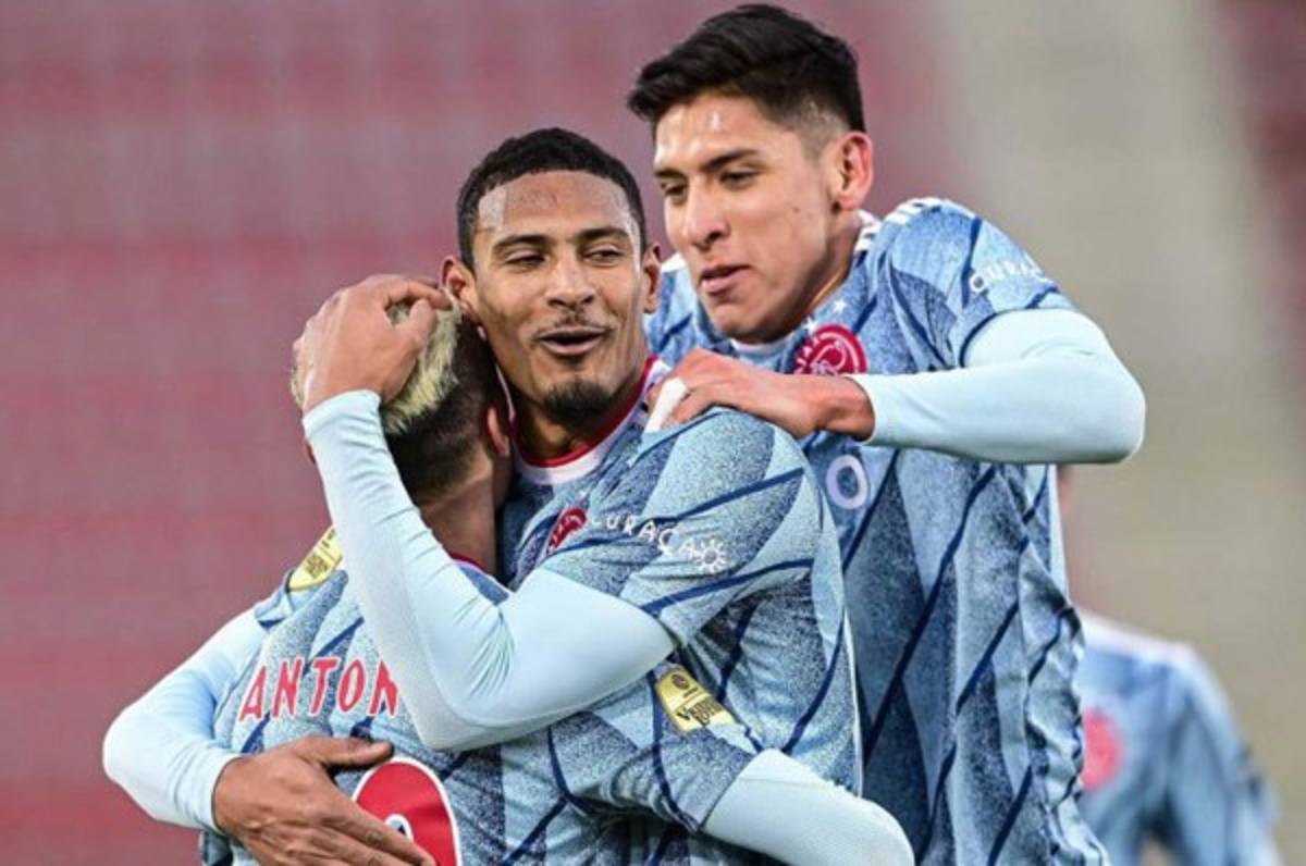 El errorazo del Ajax: se olvidaron de inscribir en la lista para jugar la Europa League a su fichaje más caro