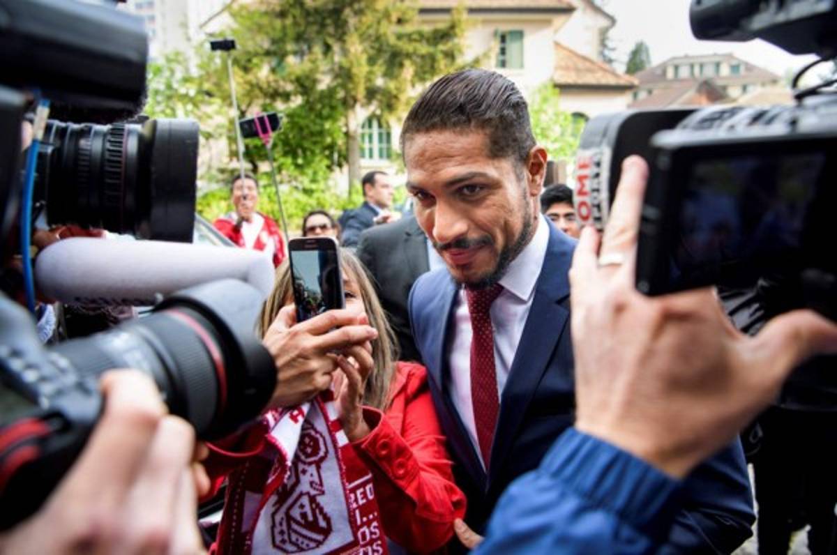 Paolo Guerrero antes de comparecer en el TAS: 'Mantengo la cabeza en alto'