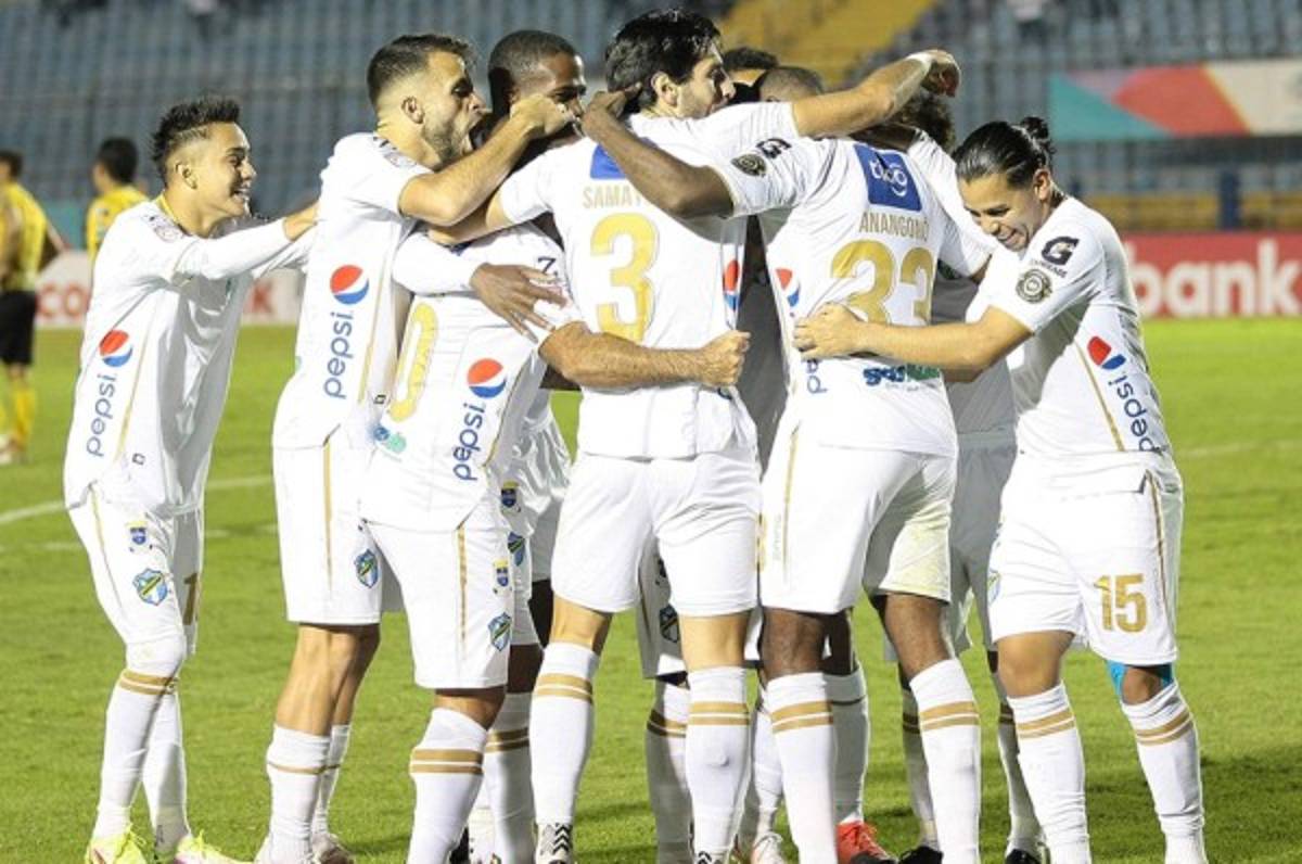 Comunicaciones selló boleto a la final de la Concacaf League y su rival será Motagua o Forge FC que juegan esta noche