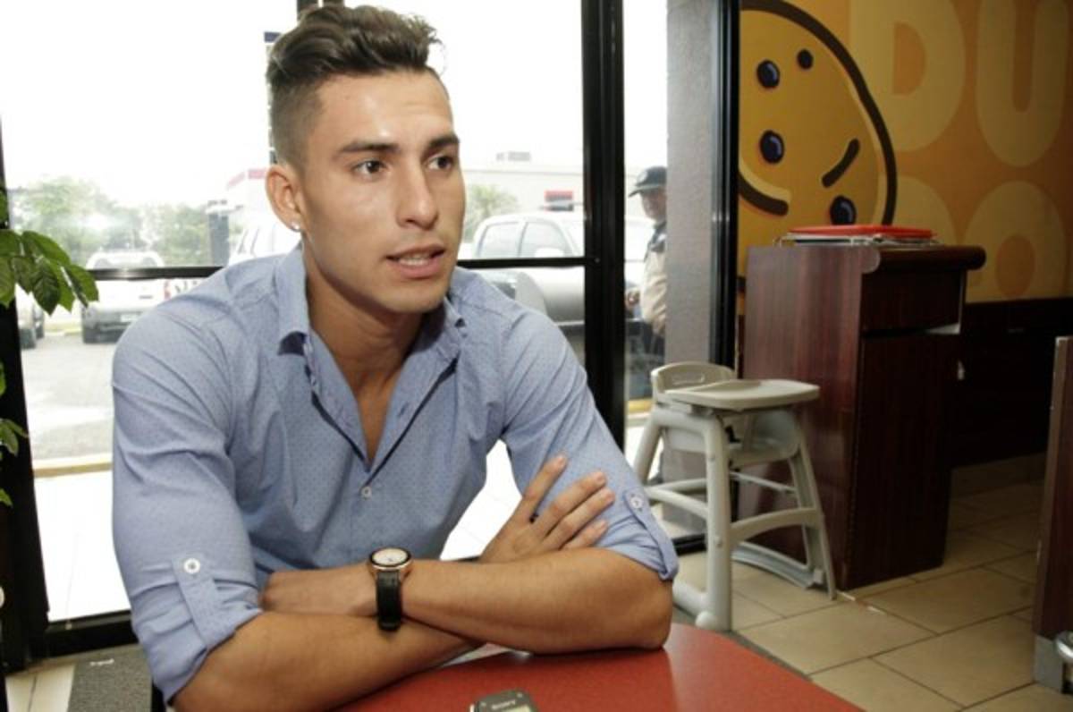 Jorge Ojeda: 'Vengo a rendir al Vida y no defraudar a la gente'