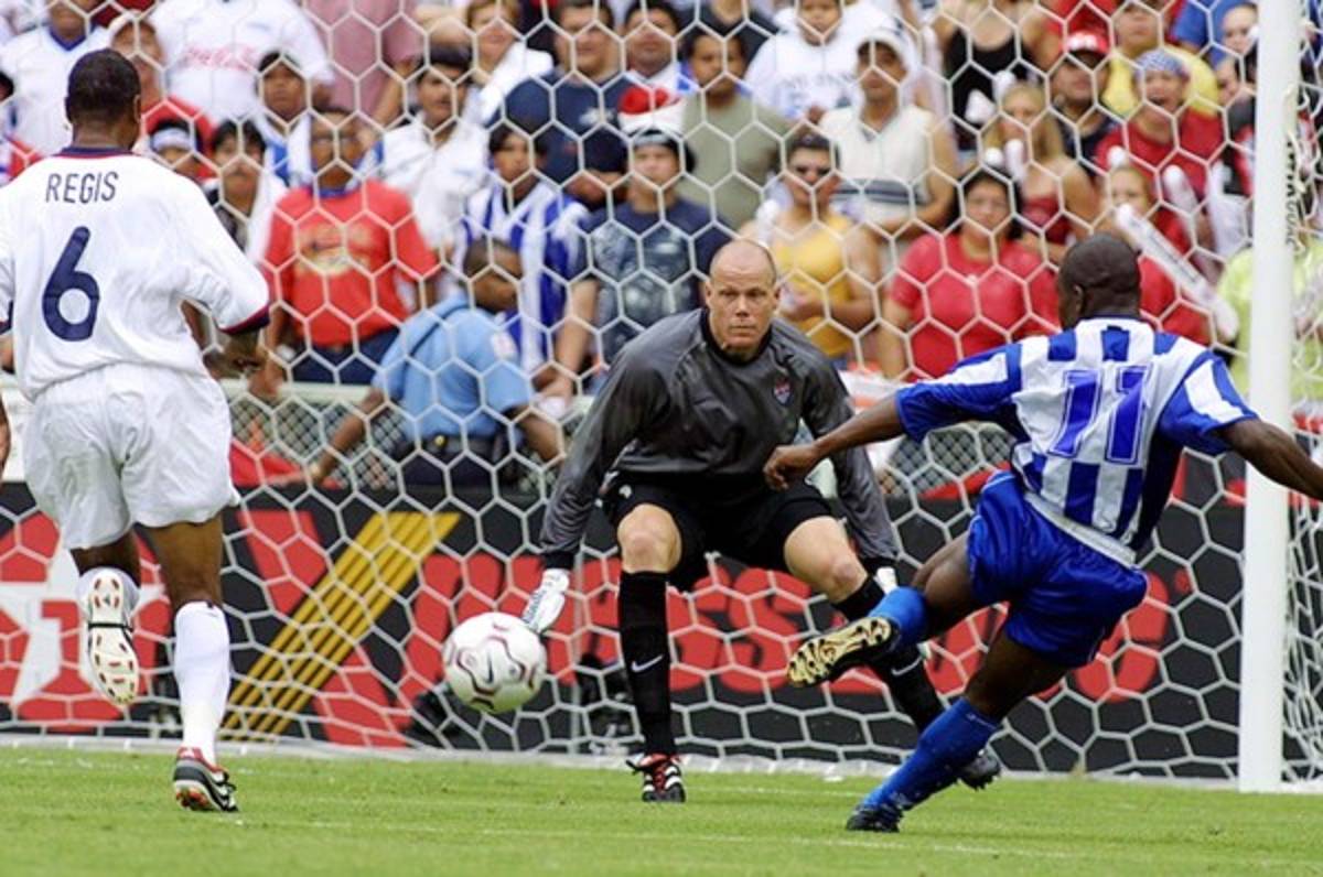 Brad Friedel, de la cúspide a la bancarrota en Estados Unidos