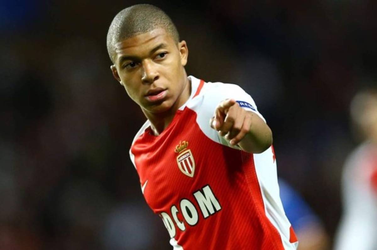 Telefoot: ¡A Mbappé le gustaría jugar en el PSG!