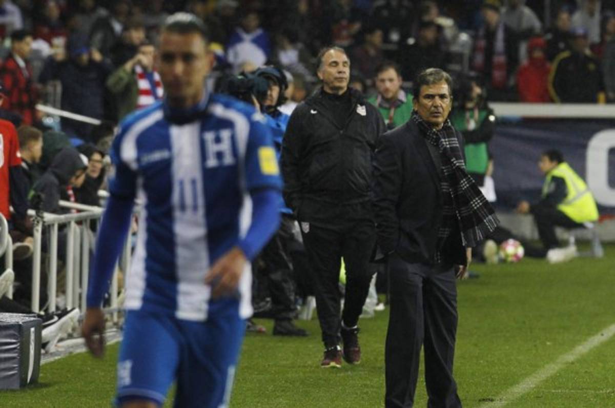 FENAFUTH ratifica a Jorge Luis Pinto aunque pierda con Costa Rica