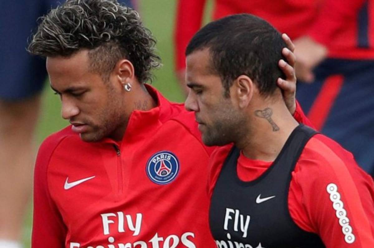 Dani Alves: ''Sabía que Neymar se marcharía del Barcelona desde en junio''