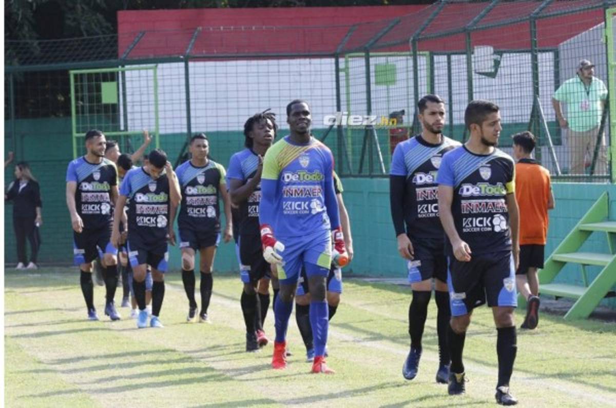 Real de Minas: Presidente desconoce la partida de Raúl Cáceres y habla de vender al club