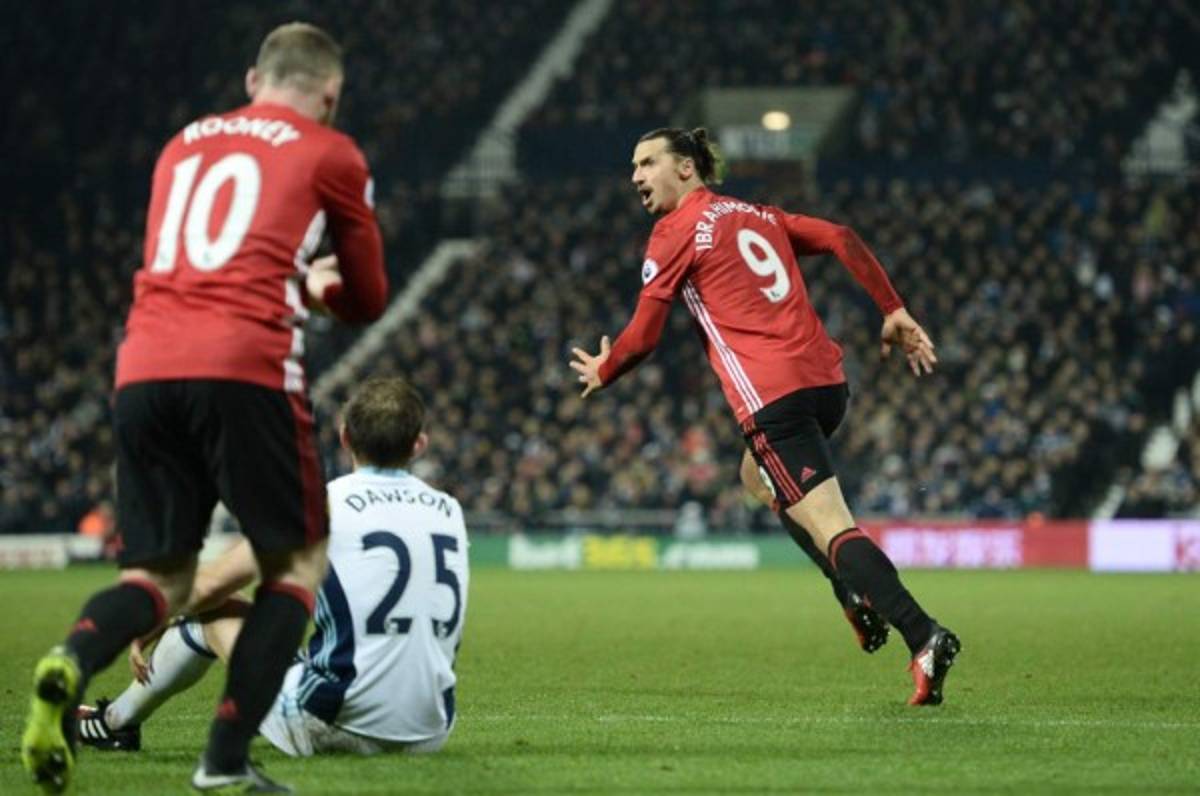 Ibrahimovic vuelve a salvar al Manchester United