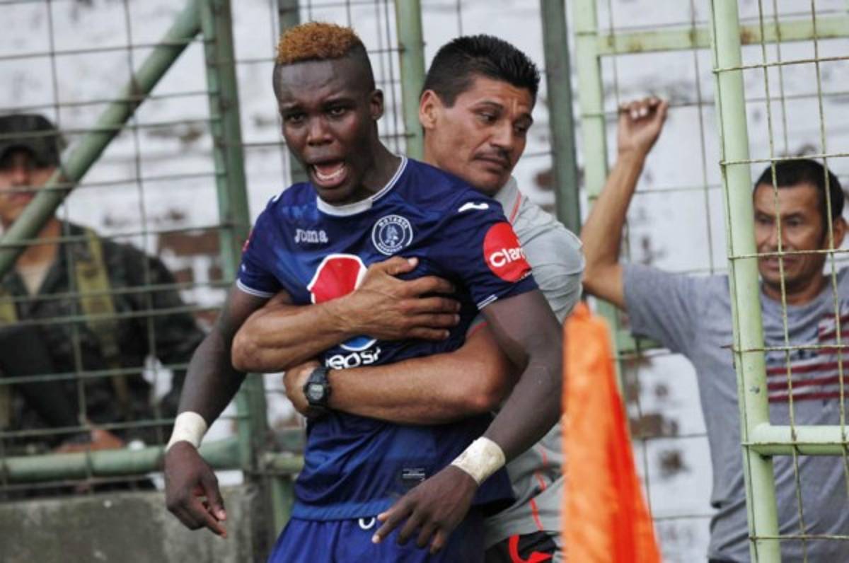 Dos partidos de castigo a Rubilio Castillo y una multa de dos mil Lempiras