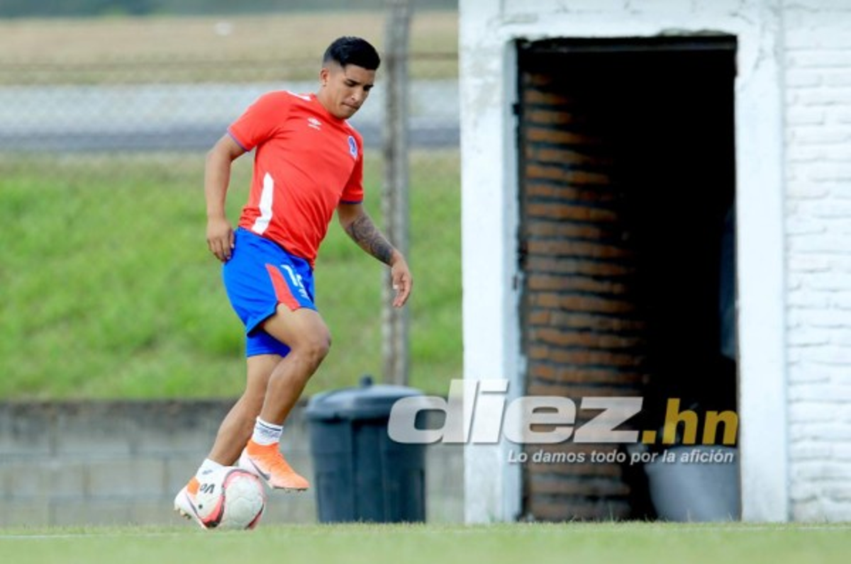 El 11 de Olimpia para enfrentar a Herediano en la Copa Premier, confirmado por Pedro Troglio  