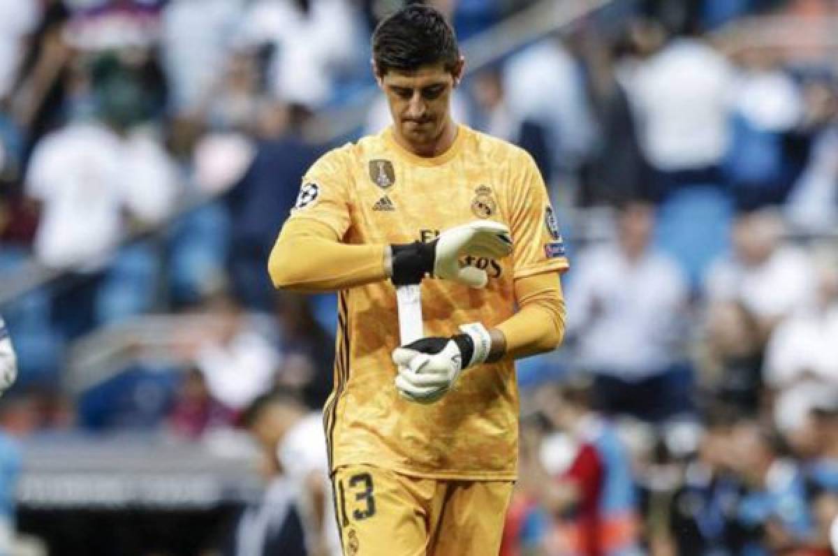 Real Madrid: Courtois no se entrena con el grupo y no jugaría ante Granada