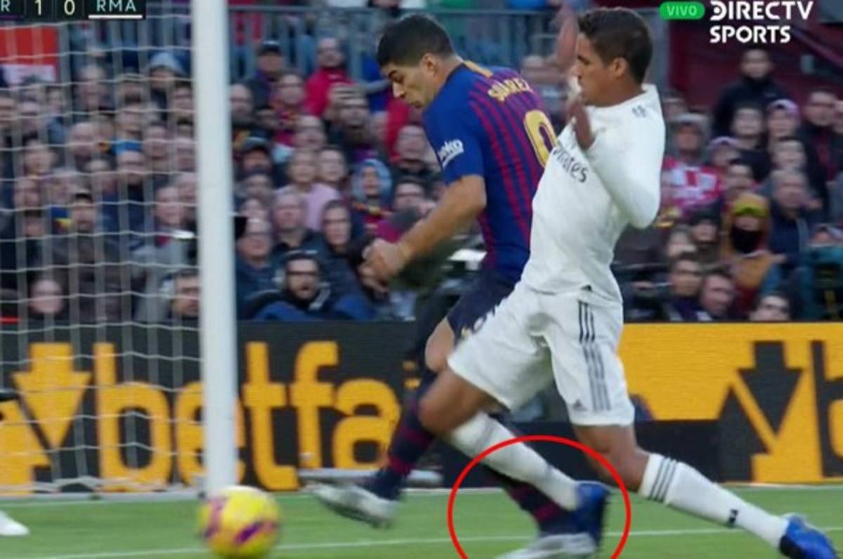El VAR no perdona a Real Madrid y sancionan penal anotado por Suárez