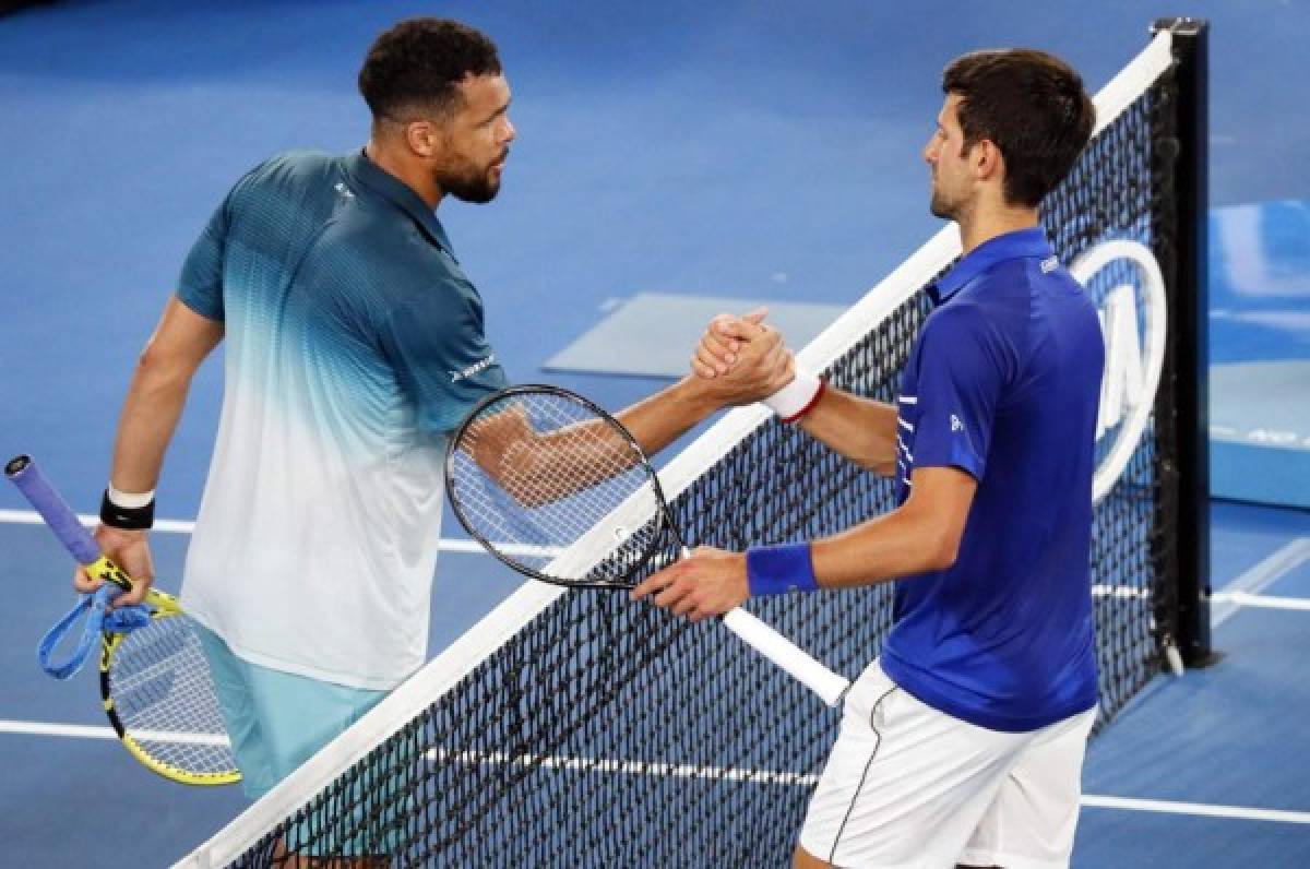 Novak Djokovic derrota a Tsonga y avanza en el Australian Open