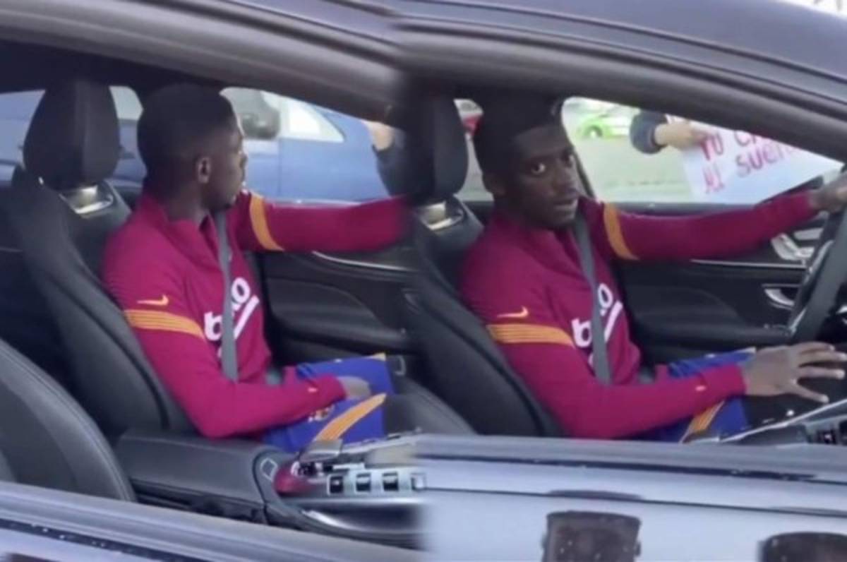 ''Eres buenísimo... en el FIFA'': la reacción de Dembélé tras ser troleado por unos aficionados