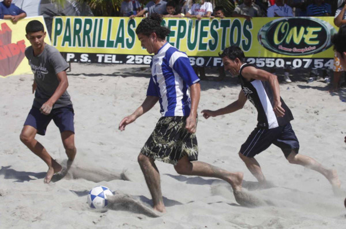 Diez en la playas de Tela.!