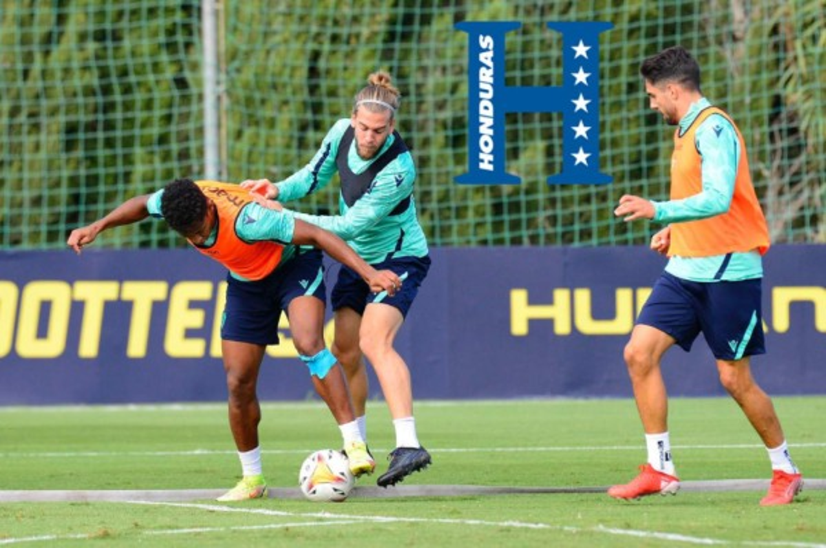 Sin convocatoria a la Selección y castigado en el Cádiz; así entrena el 'Choco' Lozano en España