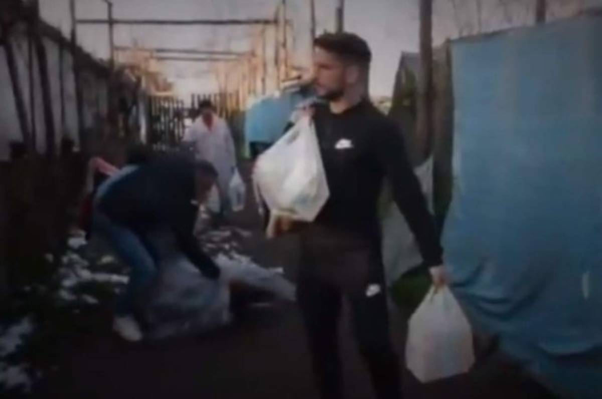 Dries Mertens, el crack que reparte pizzas en las calles de Nápoles a los que no tienen hogar