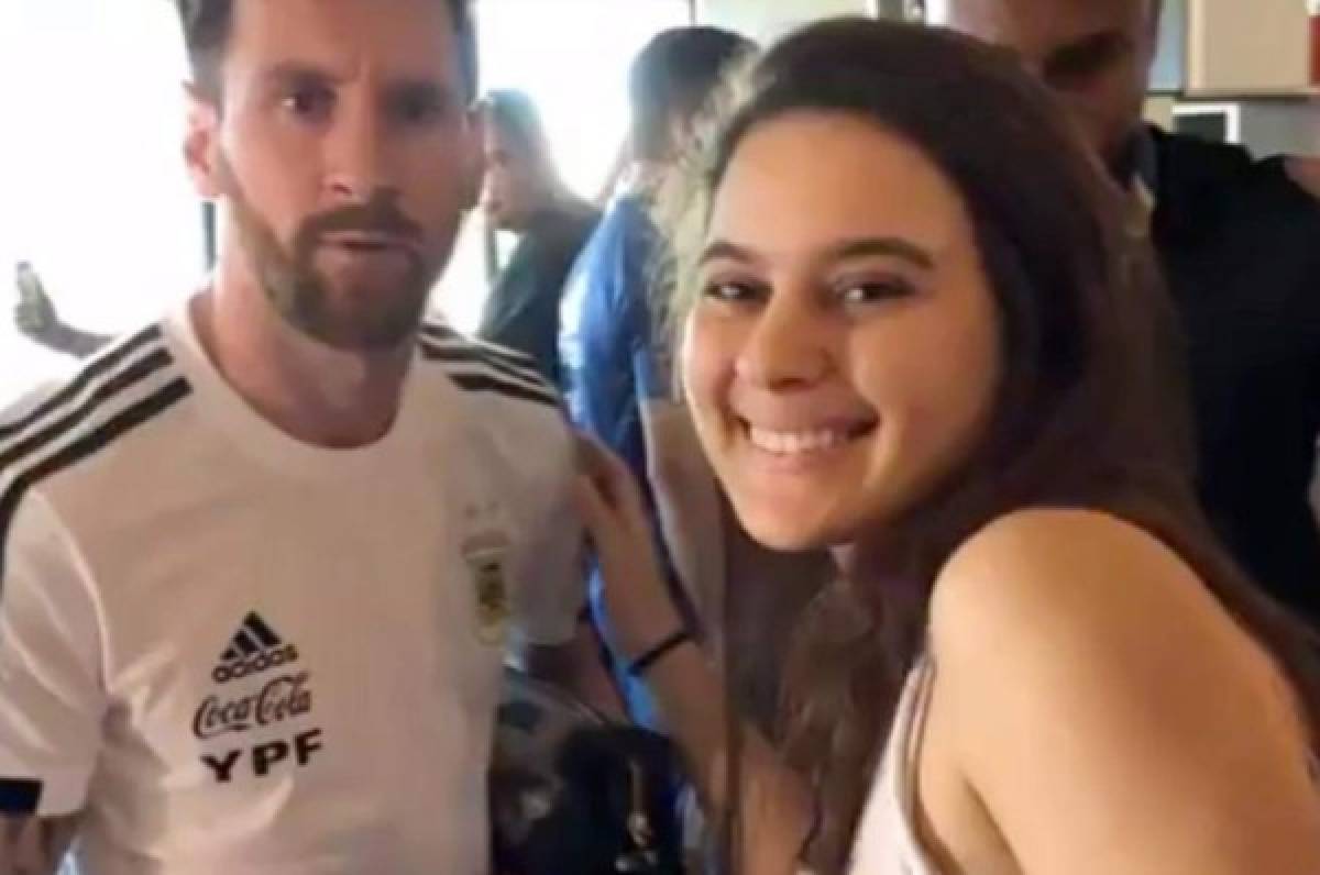 Aficionada brasileña llora de emoción al cumplir su sueño de conocer a Messi