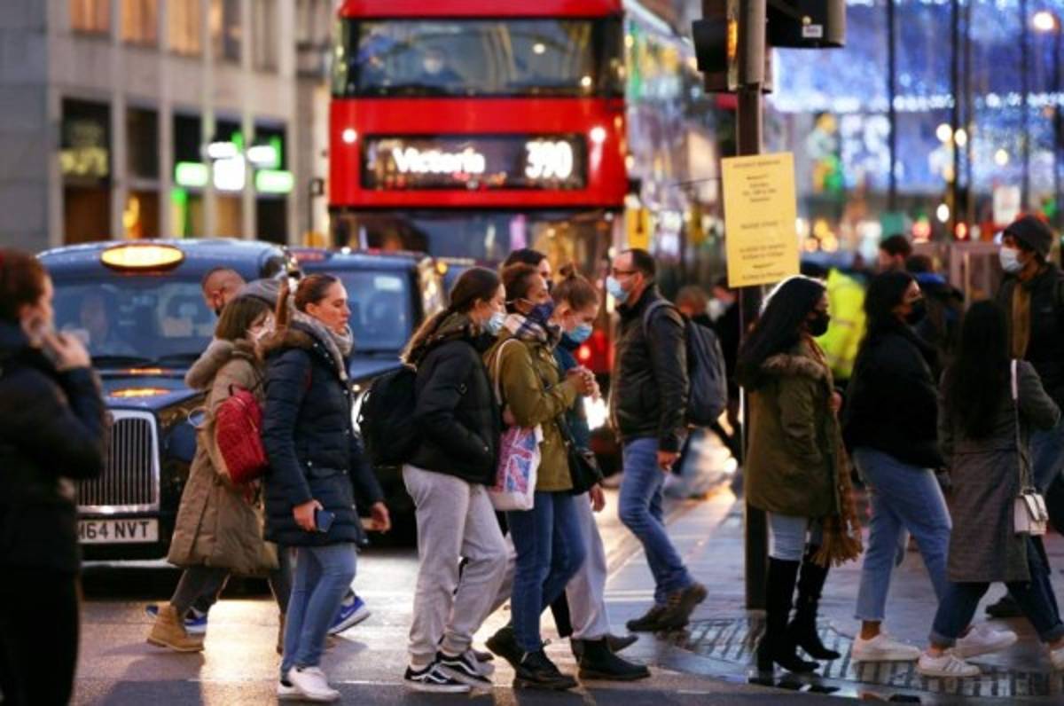 La esperanza renace de nuevo: Solo 15 casos Covid tras pruebas piloto con 60.000 personas en Inglaterra