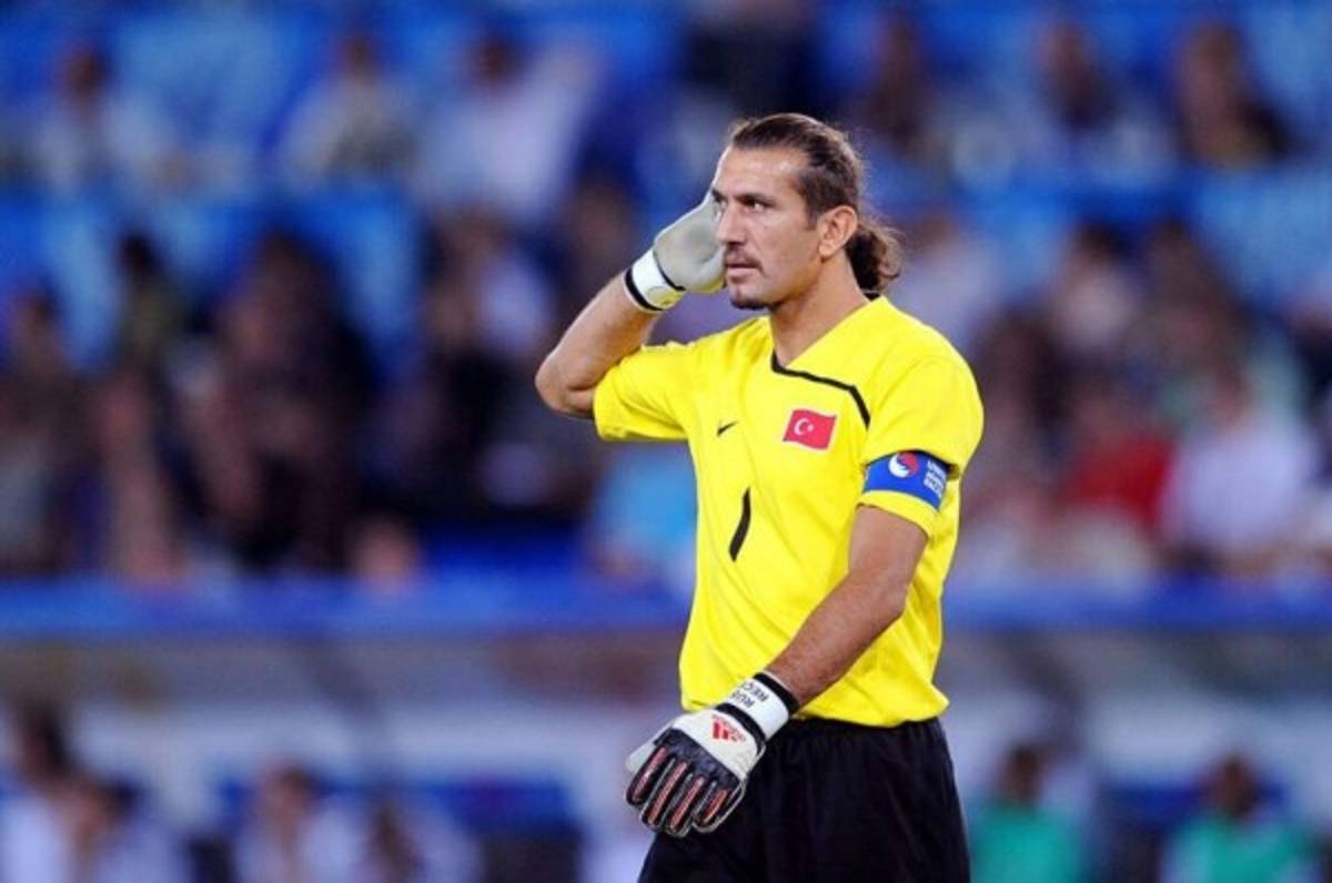 Rustu Reçber, exportero del Barcelona, en estado crítico por coronavirus