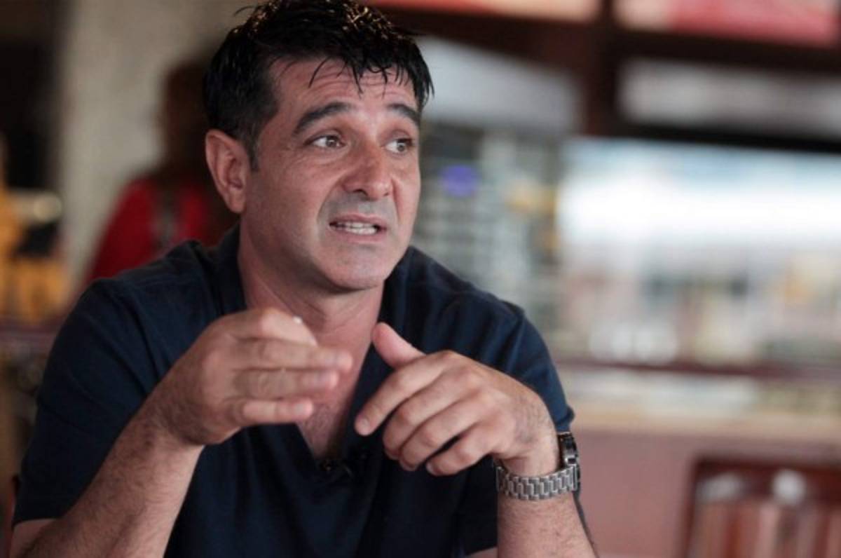 Diego Vázquez: 'Me pone contento que reconozcan mi trabajo'