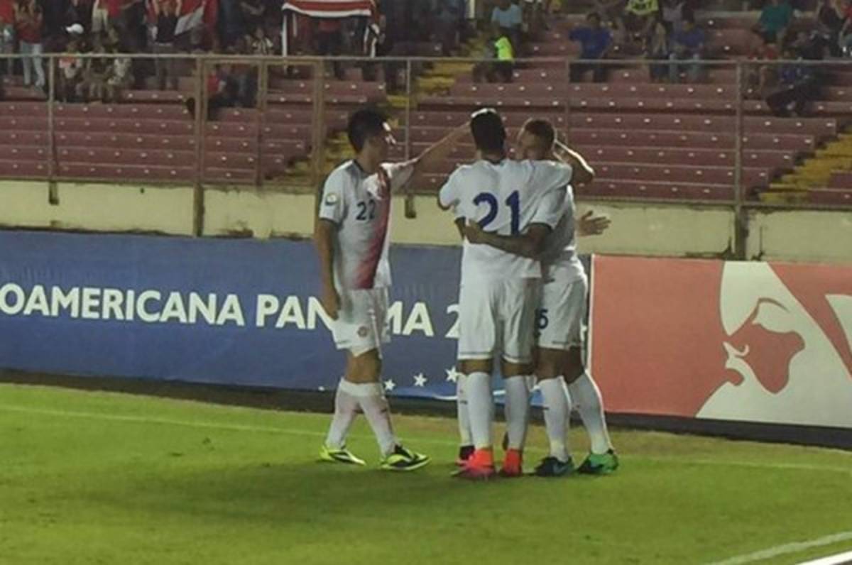 VIDEO: Francisco Calvo castiga a Donis Escober con un riflazo  