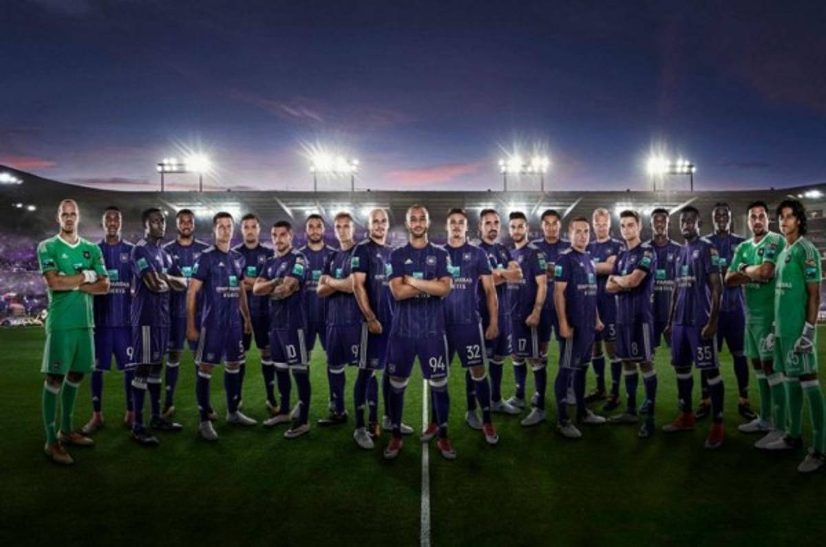 El Anderlecht utiliza a Andy Najar para promocionar su nueva camiseta